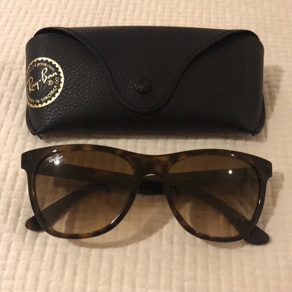 Tortoise Shell Ray Bans